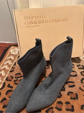 Conscious Comfort Women Charcoal Sock-Style Casual Socks